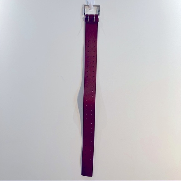 BANANA REPUBLIC 34 x 2.5” Leather Belt Laser Holes Perforation Gold Buckle - Picture 1 of 6